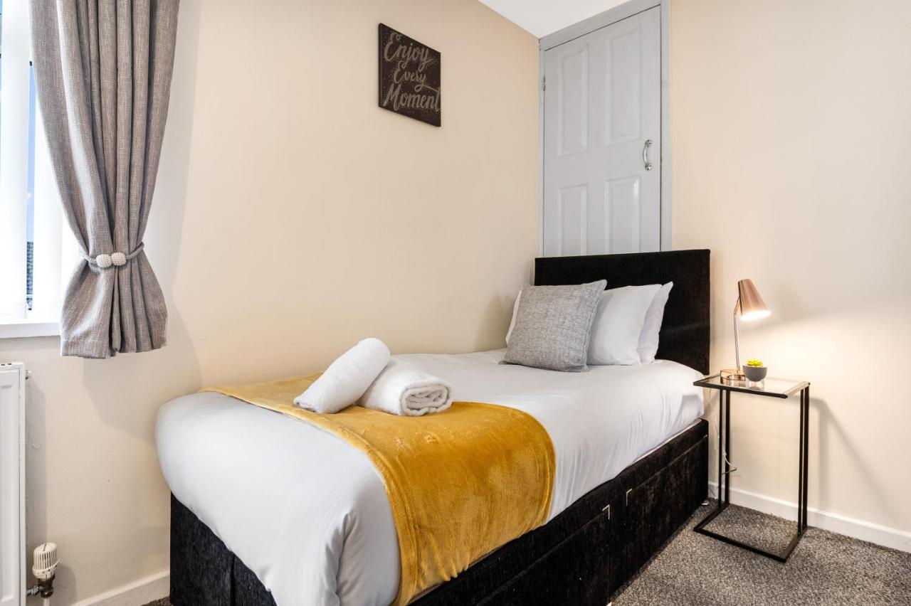 Off Road Parking, Garden, Tv'S In Bedrooms Morriston 外观 照片